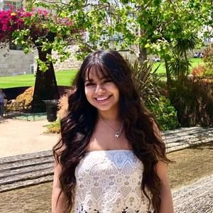 Meet your Posher, Monica